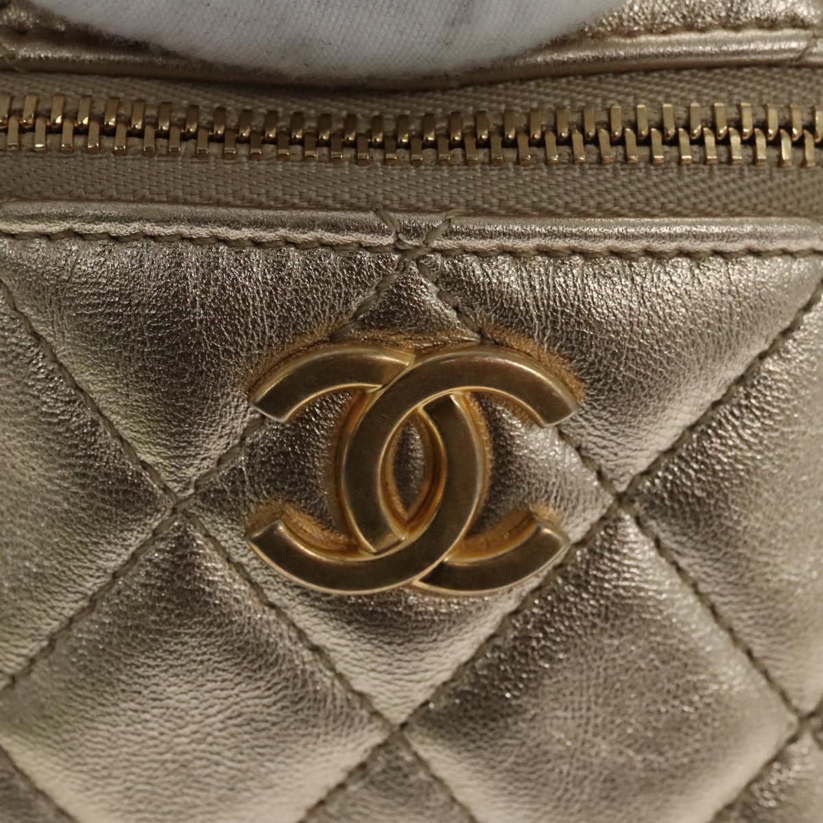 CHANEL Matelasse Chain Hand Bag Lamb Skin Gold CC Auth 100060AV