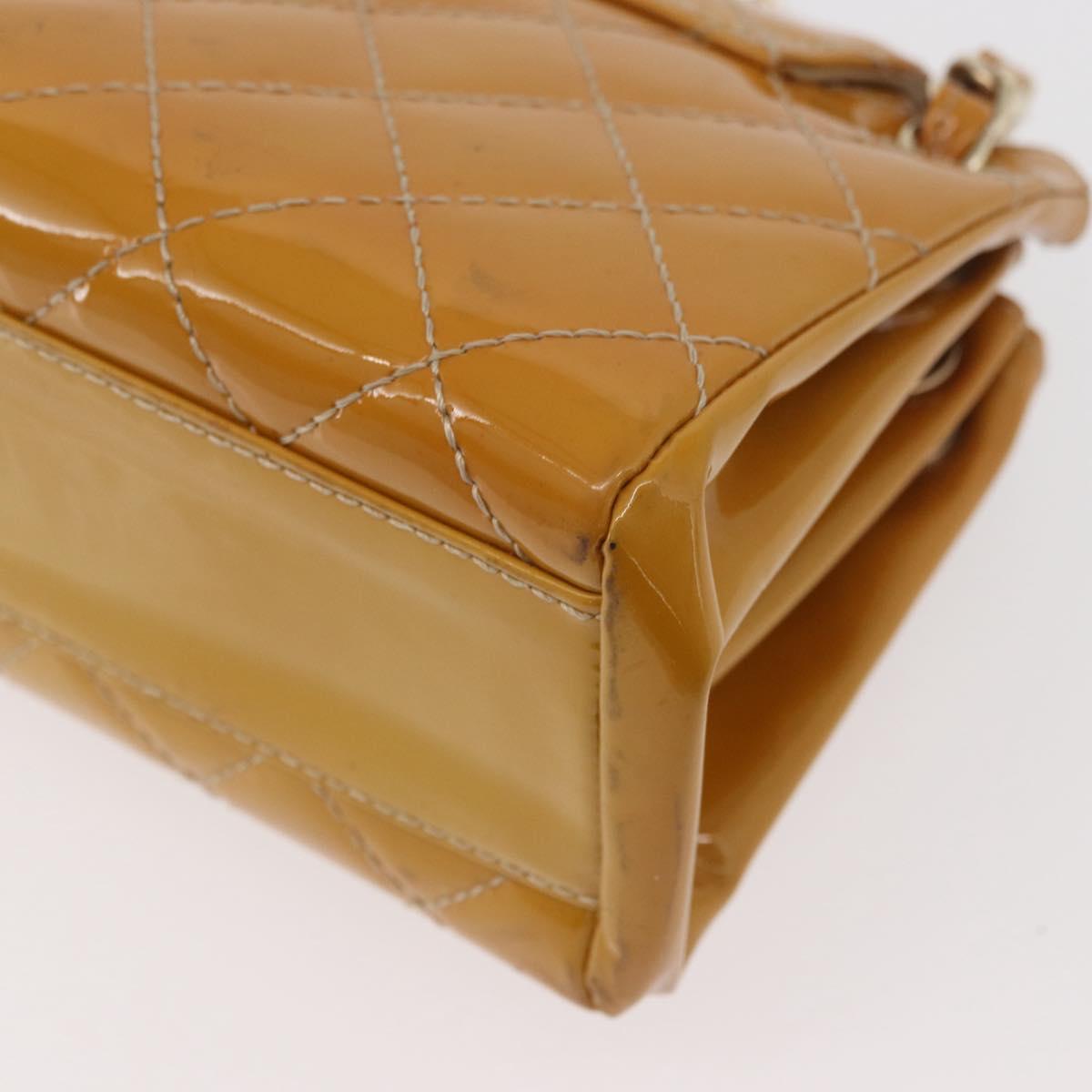 CHANEL Matelasse Chain Shoulder Bag Patent leather Yellow Gold CC Auth 100721