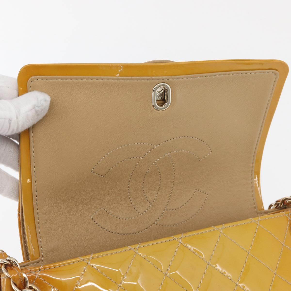 CHANEL Matelasse Chain Shoulder Bag Patent leather Yellow Gold CC Auth 100721