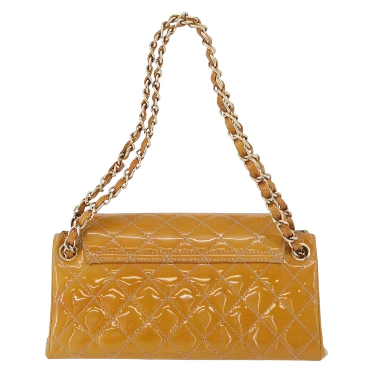 CHANEL Matelasse Chain Shoulder Bag Patent leather Yellow Gold CC Auth 100721