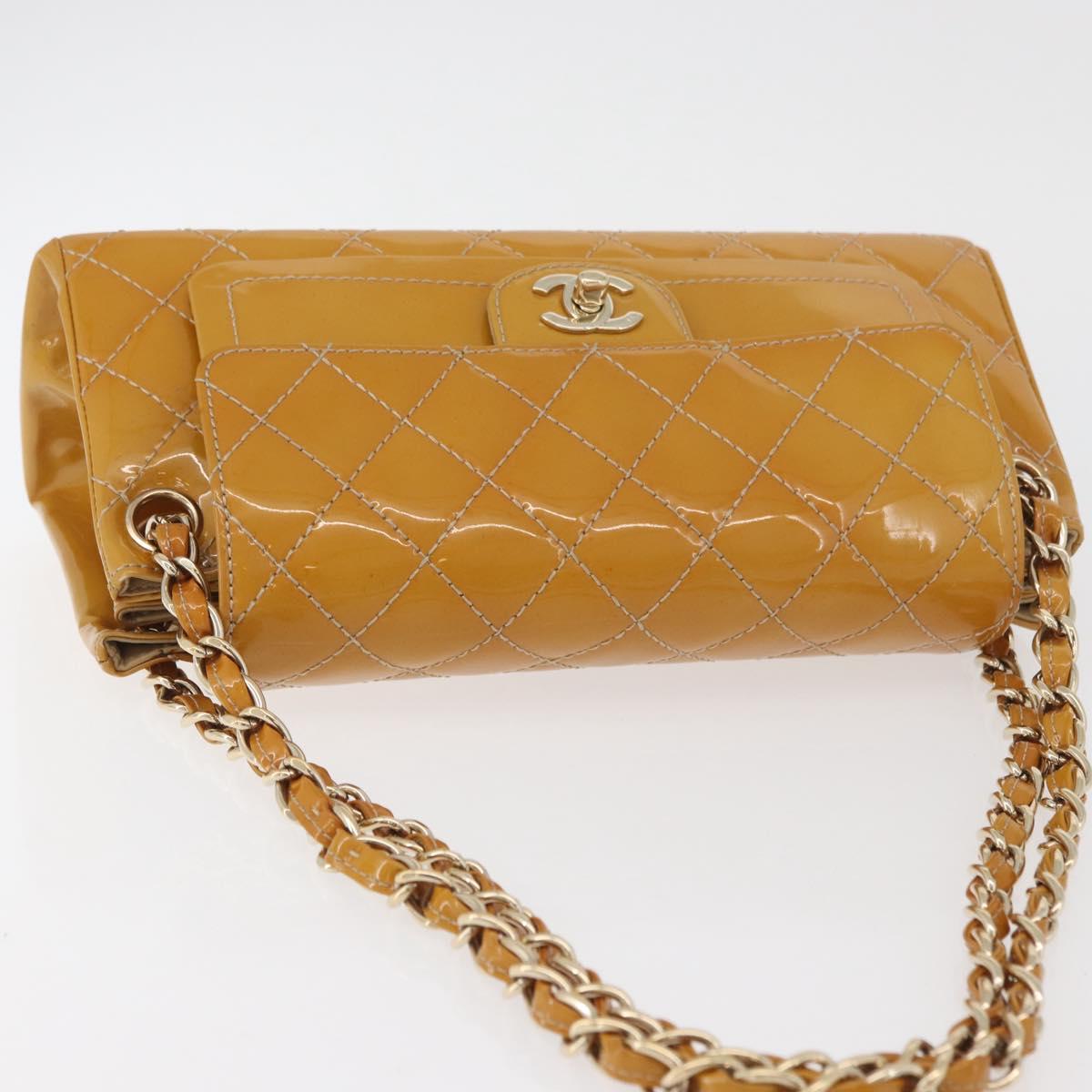 CHANEL Matelasse Chain Shoulder Bag Patent leather Yellow Gold CC Auth 100721