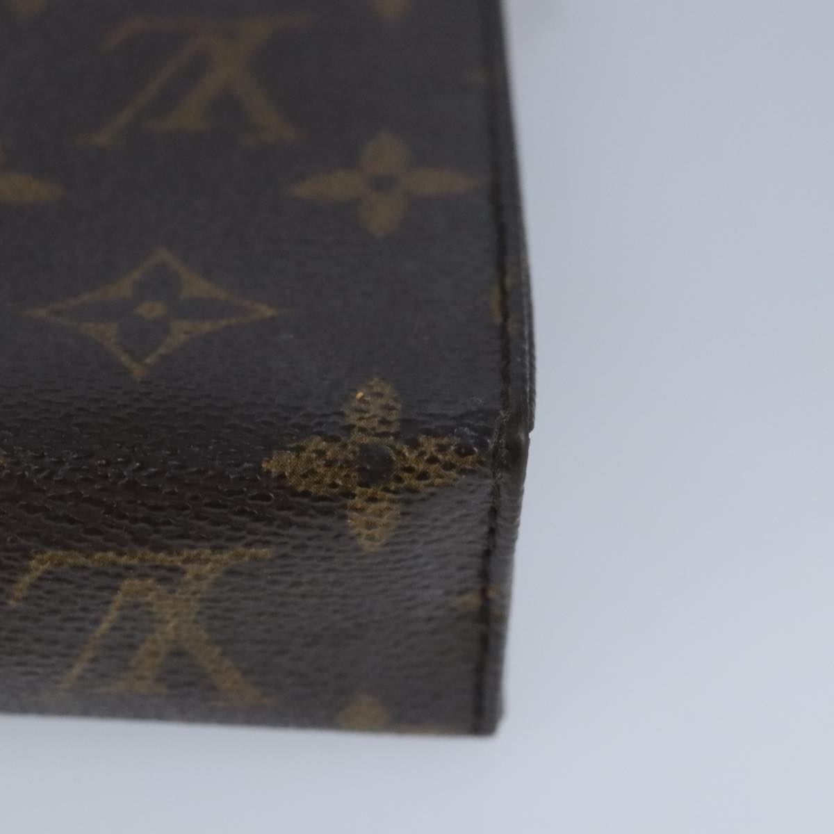 LOUIS VUITTON Monogram Poche Toilette 15 Pouch M47546 LV Auth 101023