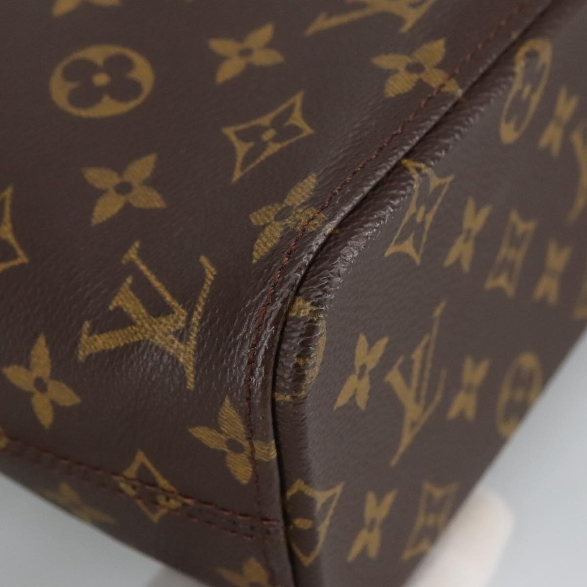 LOUIS VUITTON Monogram Luco Tote Bag M51155 LV Auth 101319SAV
