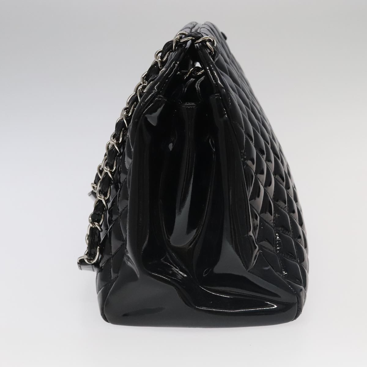 CHANEL Matelasse Chain Shoulder Bag Enamel Black CC Auth 101334AV
