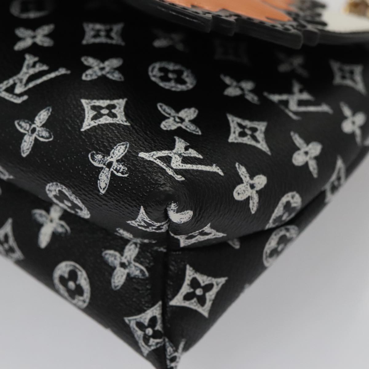 LOUIS VUITTON Catgram Cat Pochette Shoulder Bag Black M52935 LV Auth 101677SA