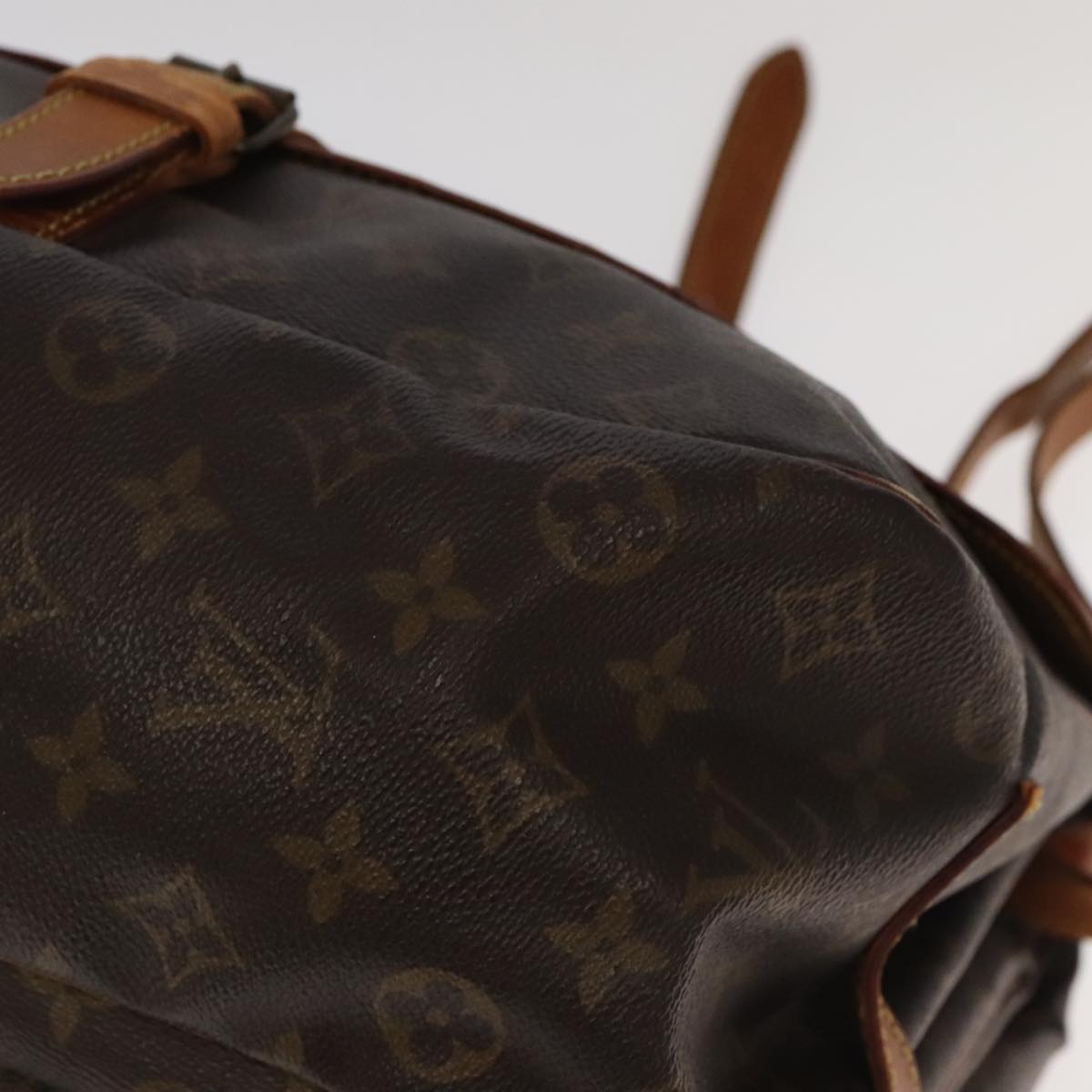 LOUIS VUITTON Monogram Saumur 35 Shoulder Bag M42254 LV Auth 101695