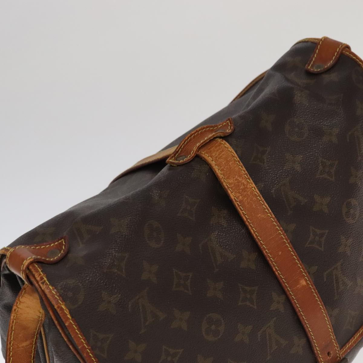 LOUIS VUITTON Monogram Saumur 35 Shoulder Bag M42254 LV Auth 101695