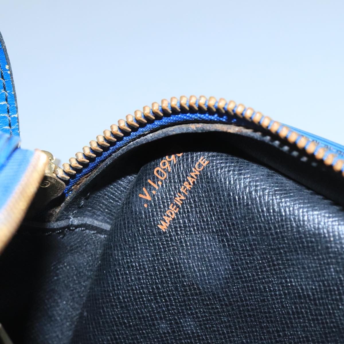 LOUIS VUITTON Epi June Feuille Shoulder Bag Blue M52155 LV Auth 101775