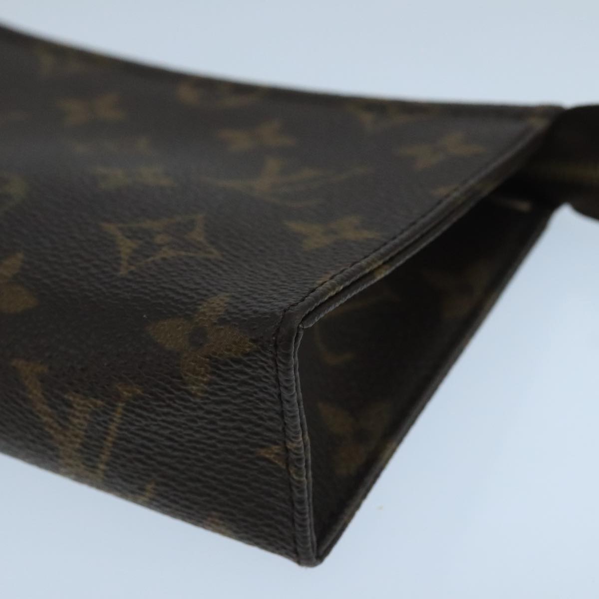 LOUIS VUITTON Monogram Poche Toilette 15 Pouch M47546 LV Auth 101815