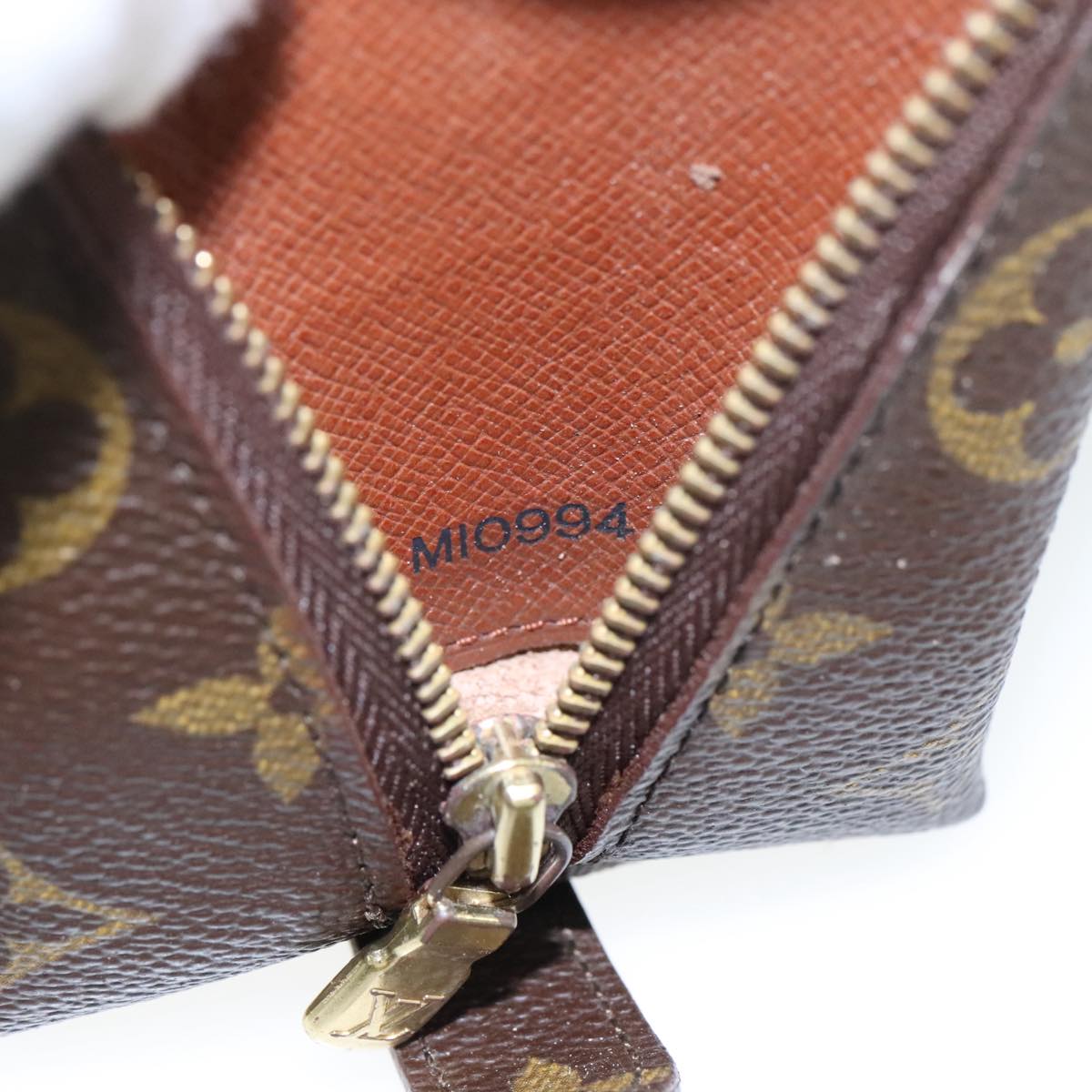 LOUIS VUITTON Monogram Trousse Demi Ronde Cosmetic Pouch M47520 LV Auth 101823