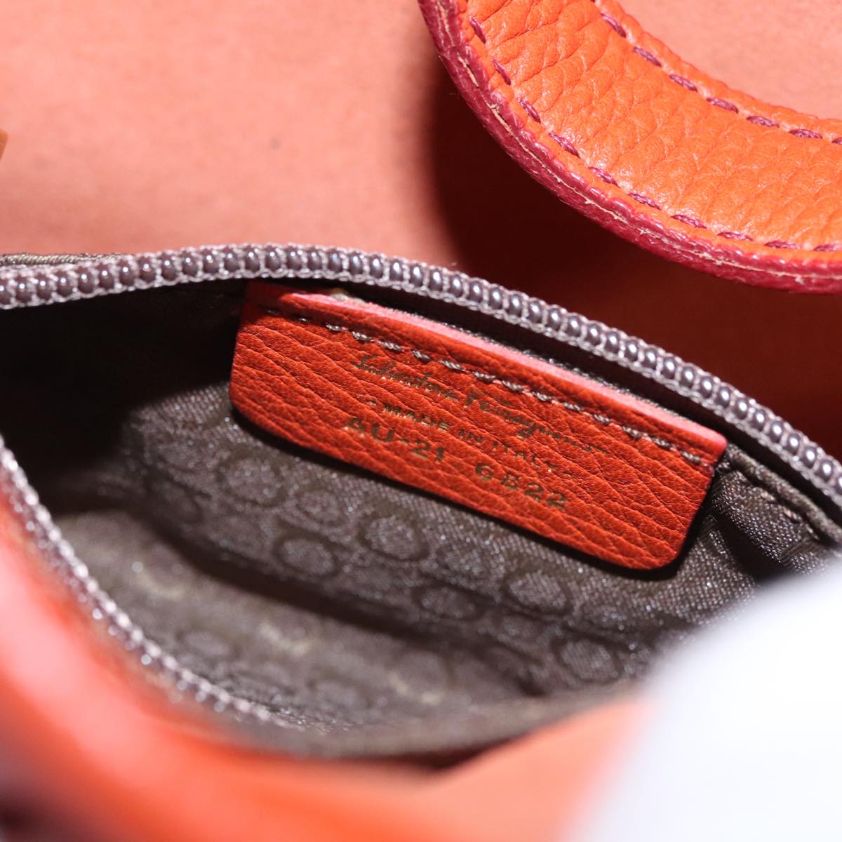Salvatore Ferragamo Gancini Hand Bag Leather Orange Gold Auth 101900