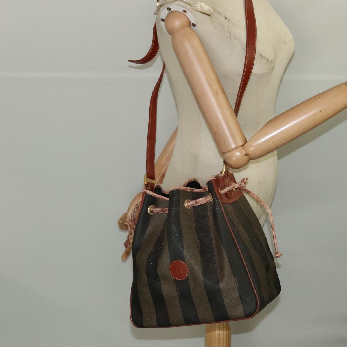 FENDI Pecan Canvas Shoulder Bag Brown Black Gold Auth 102701