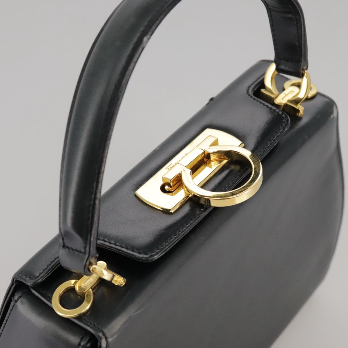 Salvatore Ferragamo Gancini Hand Bag Leather 2way Black Gold Auth 103208