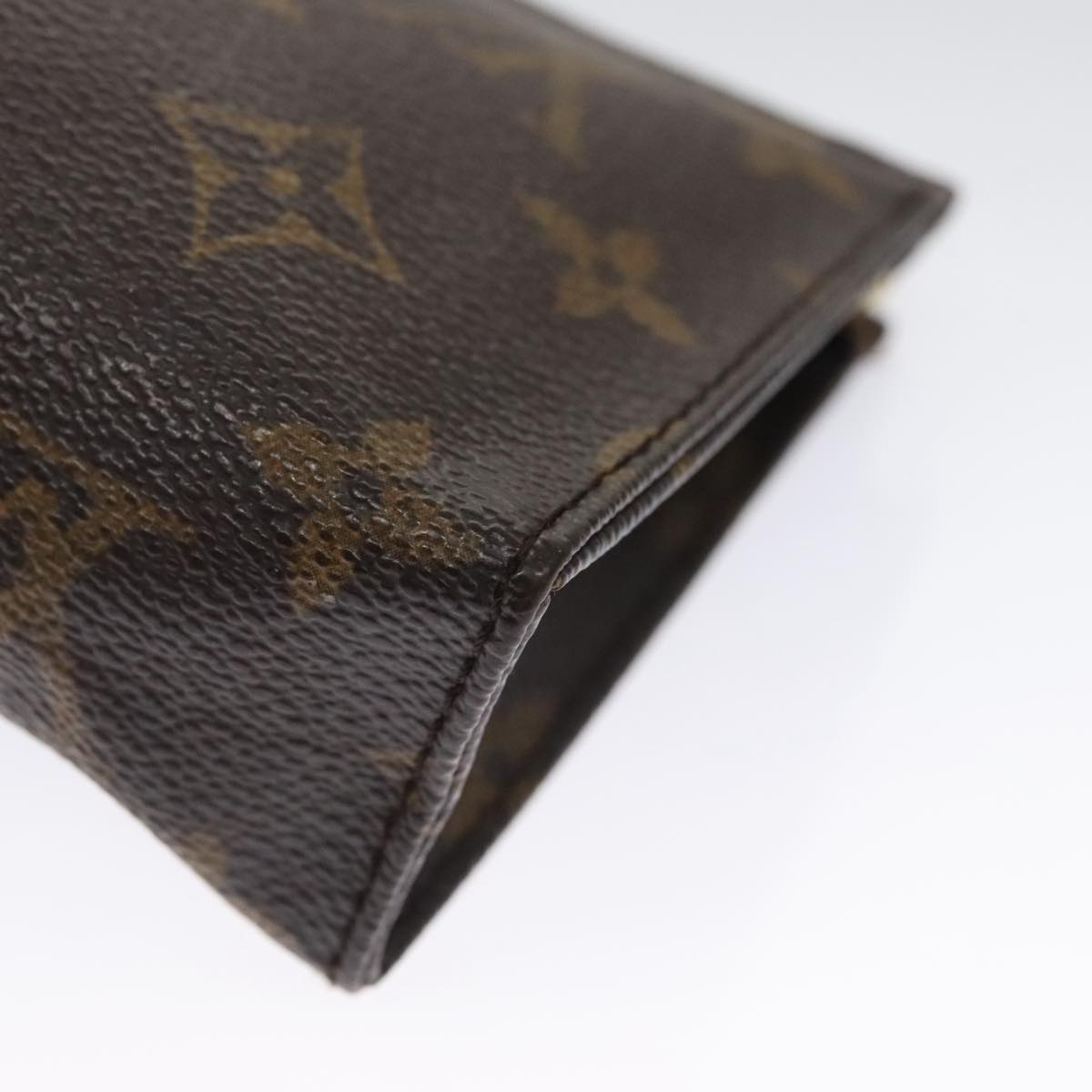 LOUIS VUITTON Monogram Poche Toilette 15 Pouch M47546 LV Auth 103553