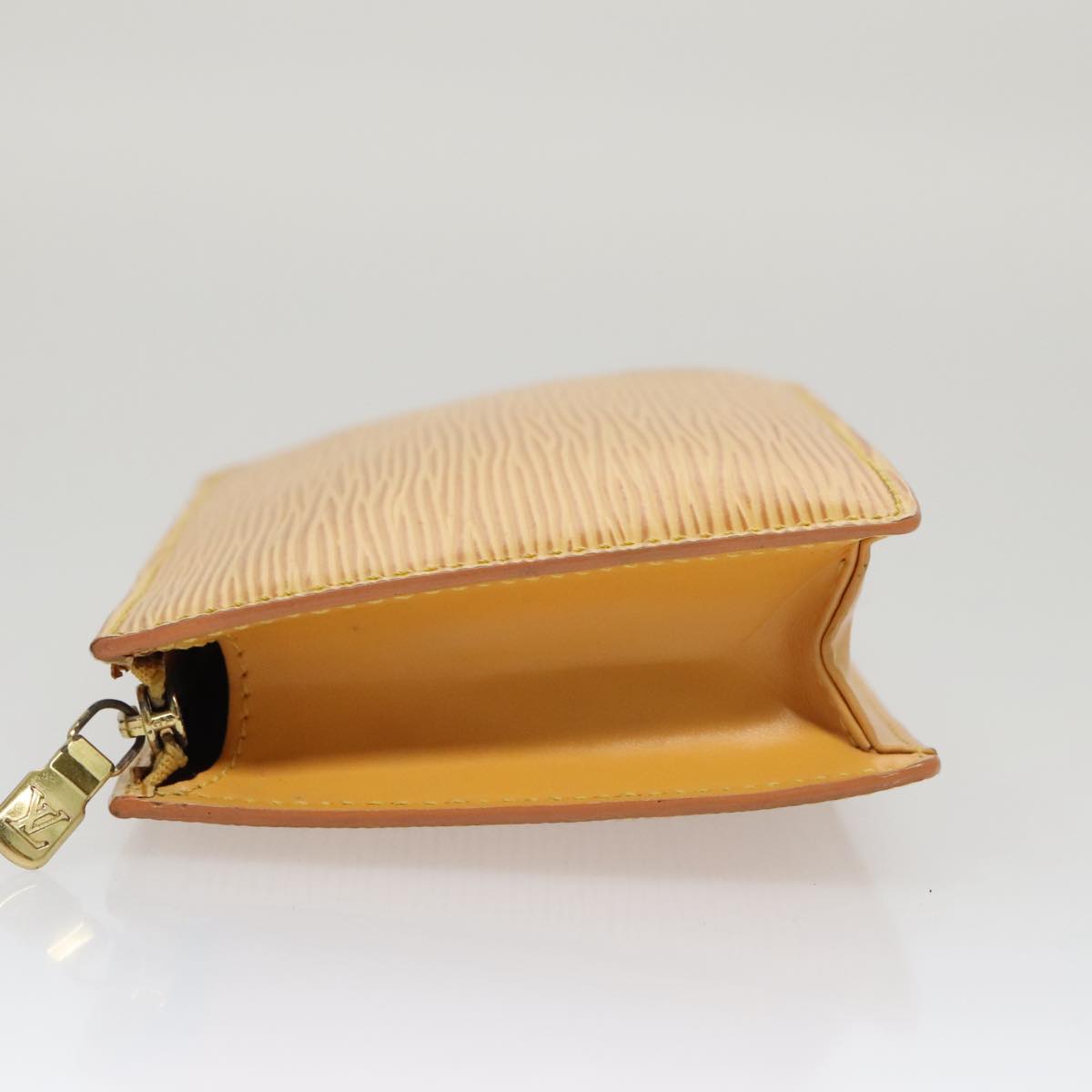 LOUIS VUITTON Epi Poche Toilette 15 Pouch Yellow LV Auth 103963