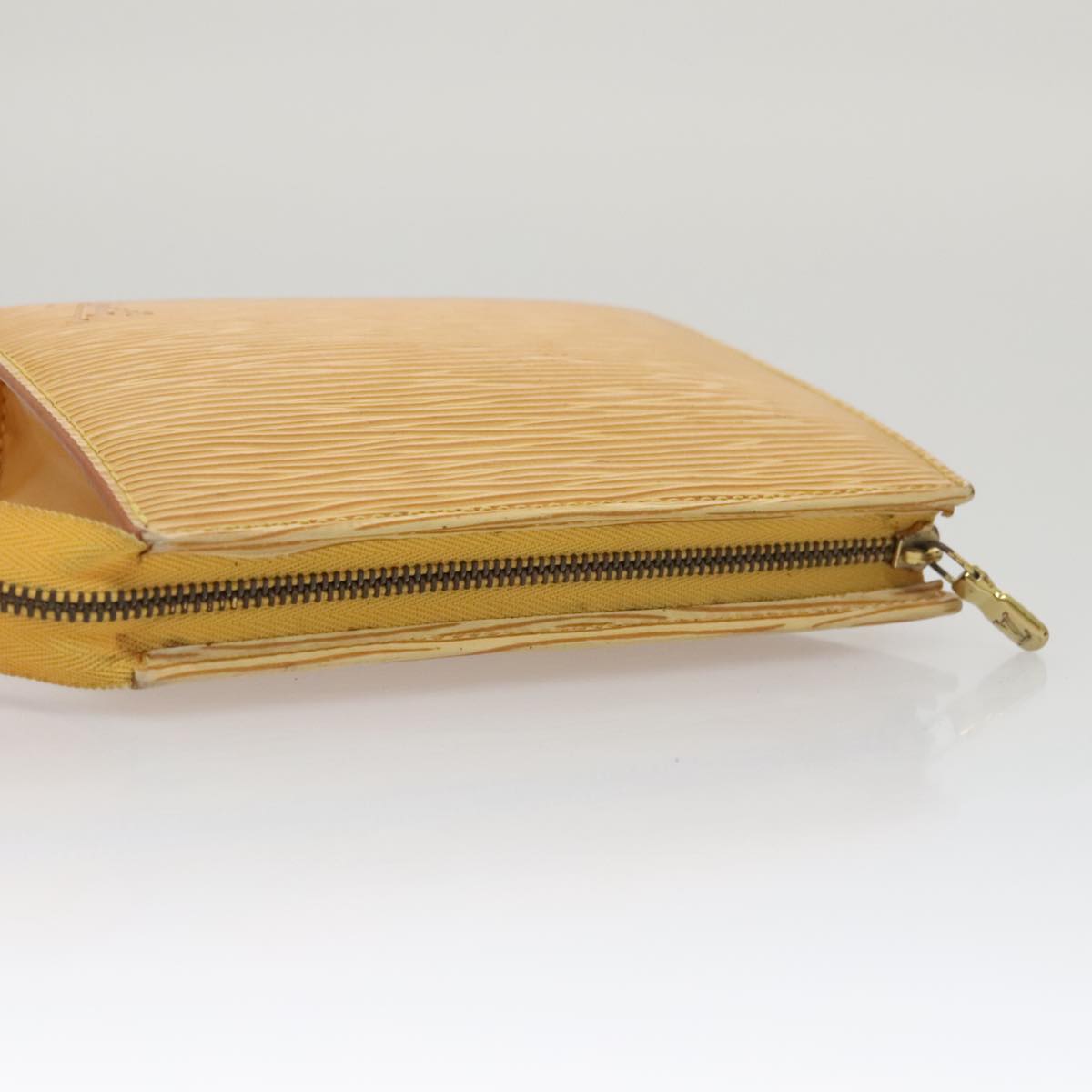 LOUIS VUITTON Epi Poche Toilette 15 Pouch Yellow LV Auth 103963