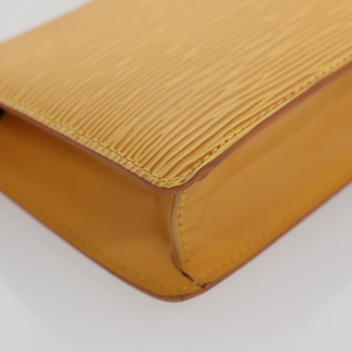 LOUIS VUITTON Epi Poche Toilette 15 Pouch Yellow LV Auth 103963