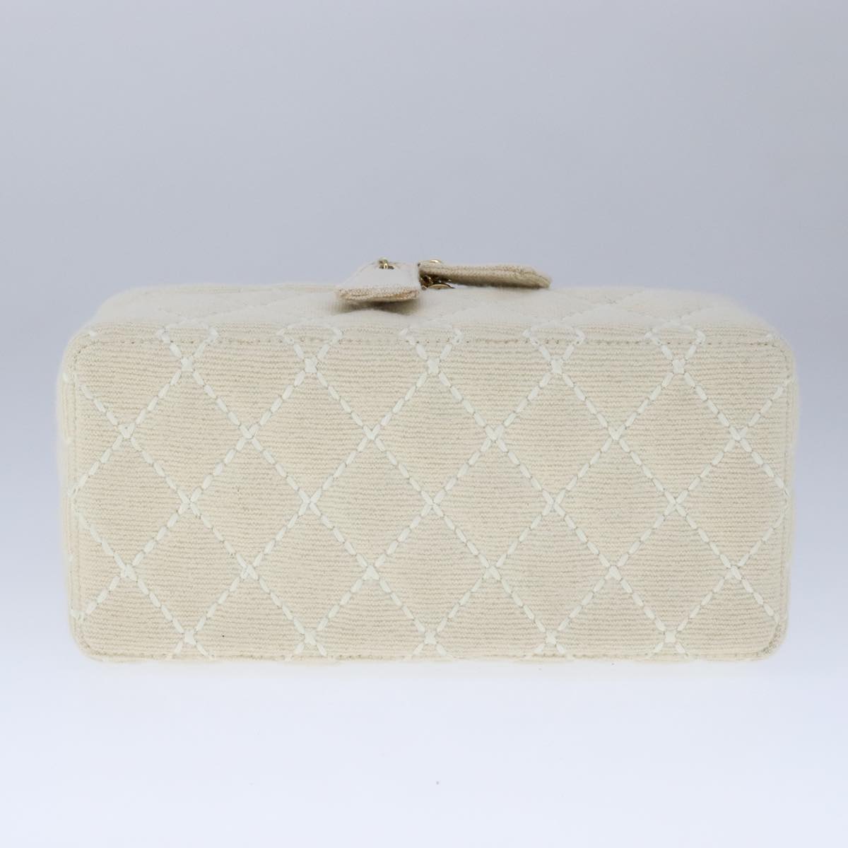 CHANEL Vanity Chain Wild Stitch Pouch Cotton White CC Auth 104339AV