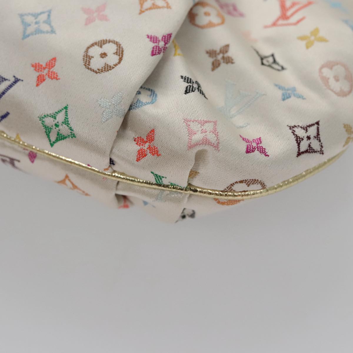 LOUIS VUITTON Multicolor Satin Omoniere Pouch White M92060 LV Auth 104388SV