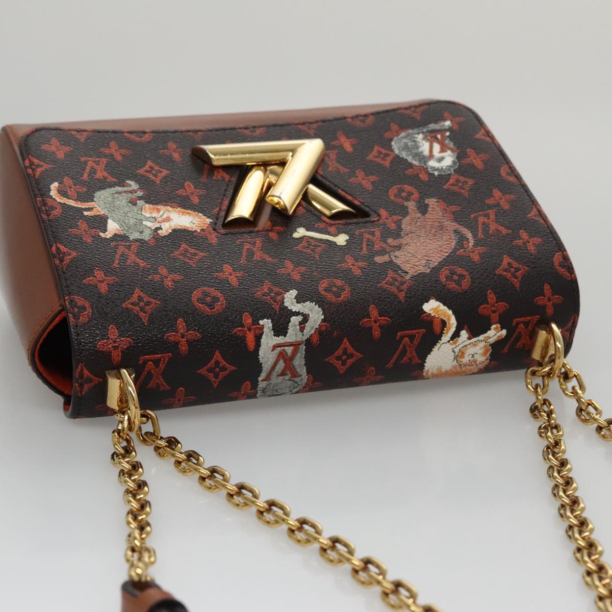 LOUIS VUITTON Catgram Sack Twist MM Shoulder Bag Marron M44408 LV Auth 104424SA