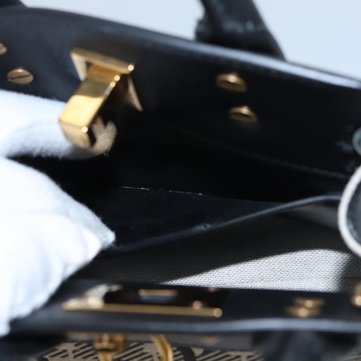 Salvatore Ferragamo Gancini Bag Canvas Leather 2way White Black Auth 104438V