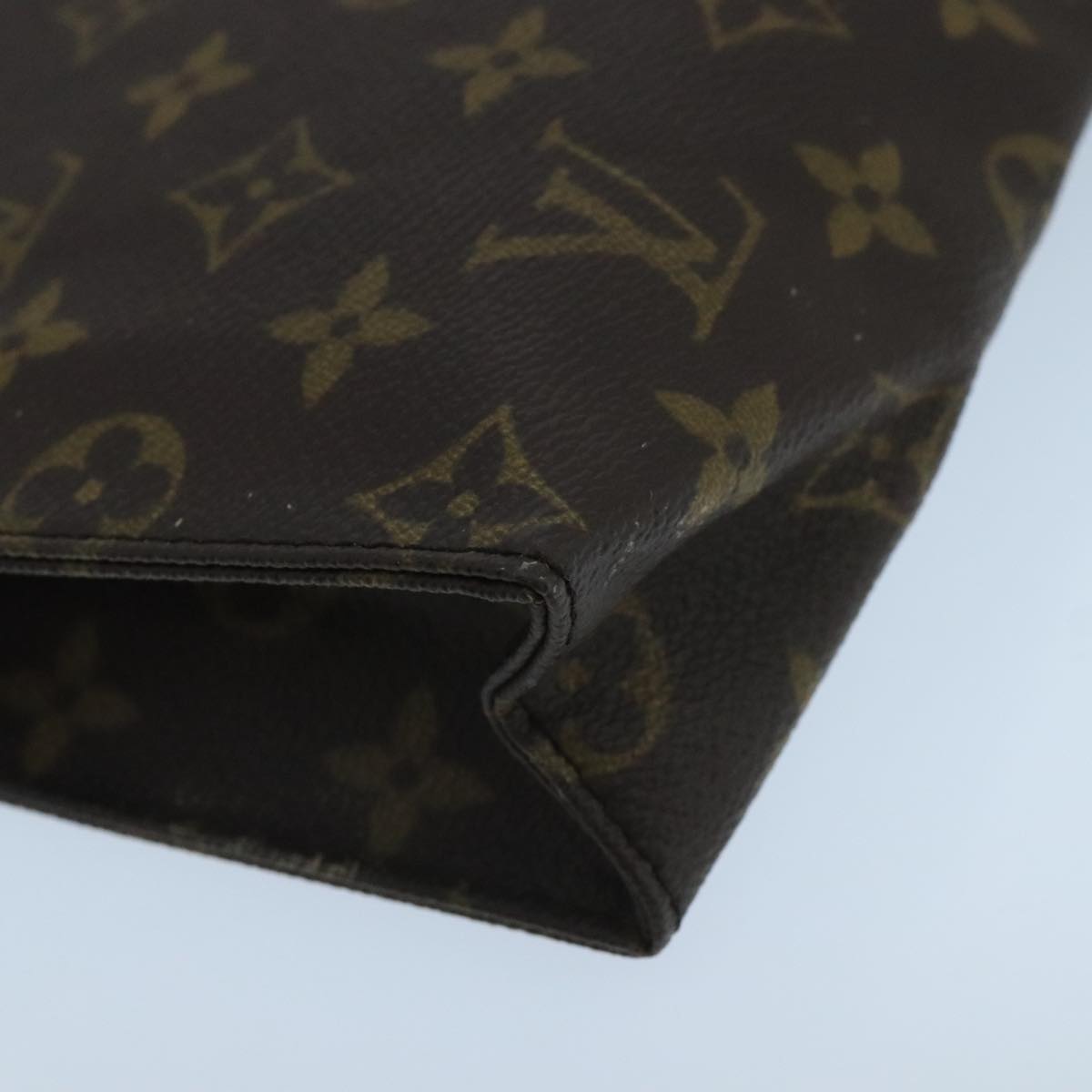 LOUIS VUITTON Monogram Poche Toilette 26 Pouch M47542 LV Auth 104638