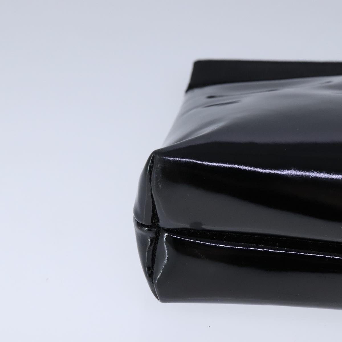 Salvatore Ferragamo Vala Shoulder Bag Enamel Black Auth 104887