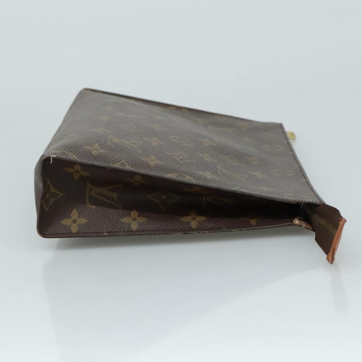 LOUIS VUITTON Monogram Poche Toilette 26 Pouch M47542 LV Auth 104900