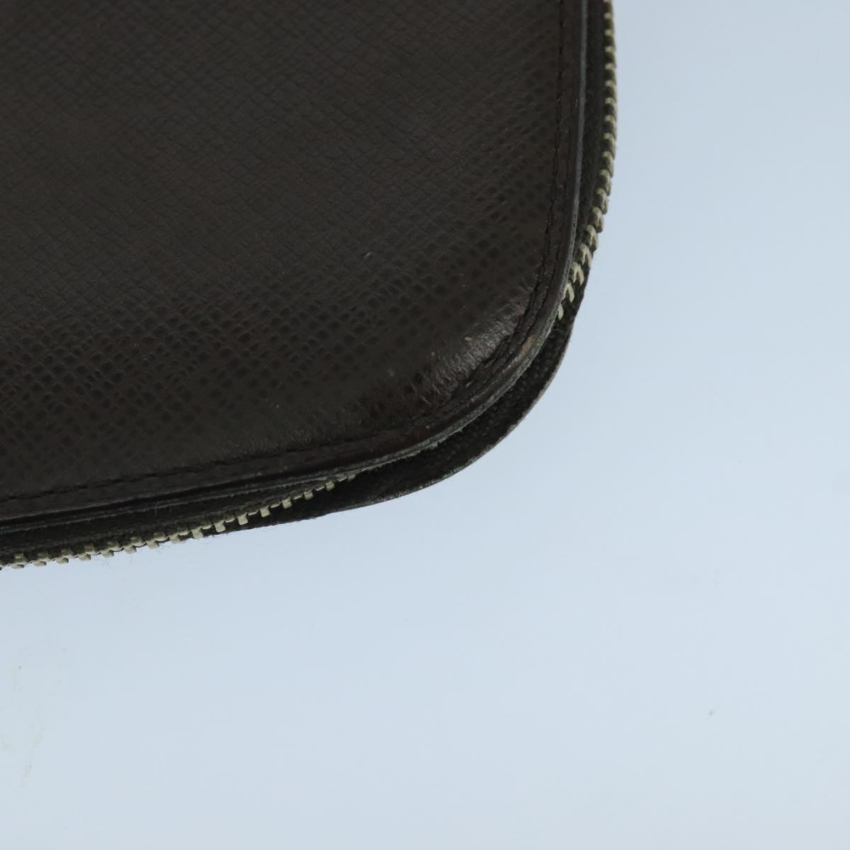 LOUIS VUITTON Taiga Organizer Atoll Travel Case Grizzly M30658 LV Auth 105329