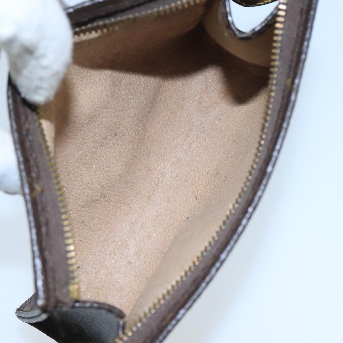 LOUIS VUITTON Monogram Poche Toilette 15 Pouch M47546 LV Auth 105340