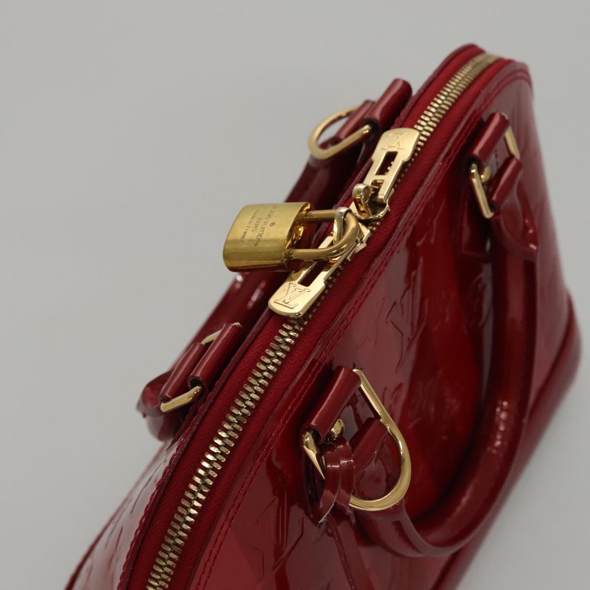 LOUIS VUITTON Vernis Rayure Alma BB Bag 2way Pomme D'amour M91593 Auth 105512AV