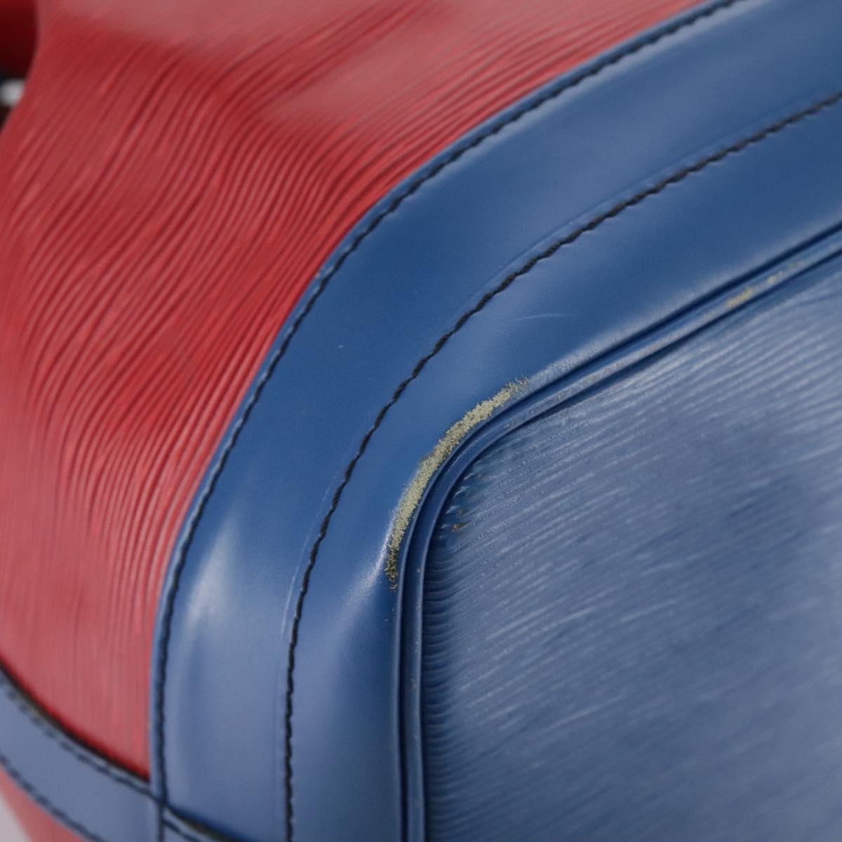LOUIS VUITTON Epi Noe Shoulder Bag Bicolor Red Blue M44084 LV Auth 105531