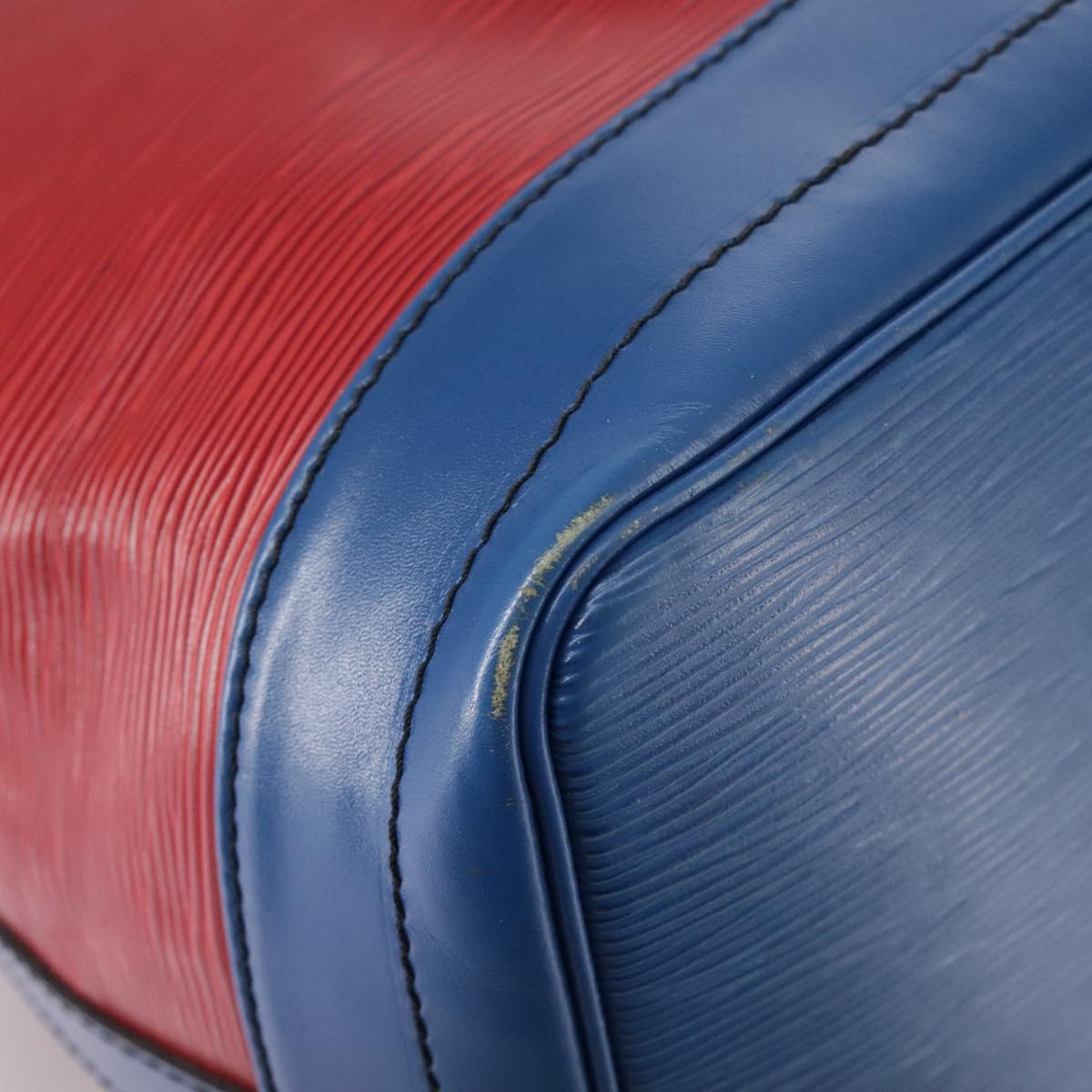 LOUIS VUITTON Epi Noe Shoulder Bag Bicolor Red Blue M44084 LV Auth 105531