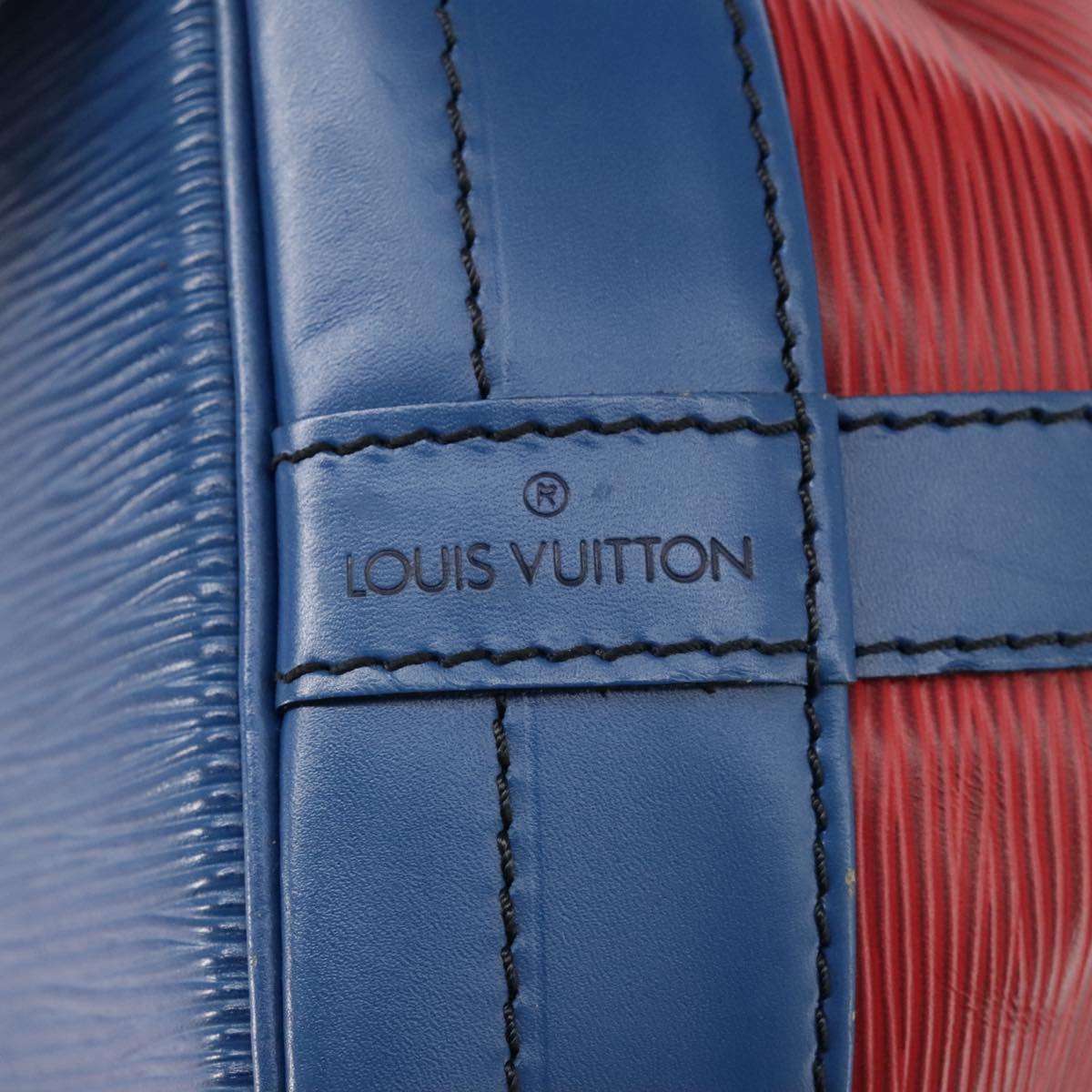 LOUIS VUITTON Epi Noe Shoulder Bag Bicolor Red Blue M44084 LV Auth 105531