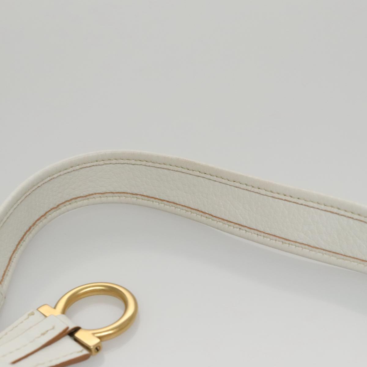 Salvatore Ferragamo Shoulder Bag Leather White Auth 105780V