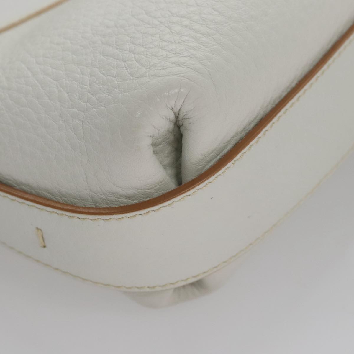 Salvatore Ferragamo Shoulder Bag Leather White Auth 105780V