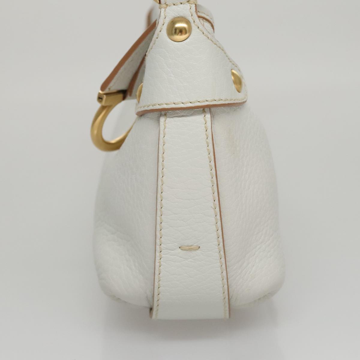 Salvatore Ferragamo Shoulder Bag Leather White Auth 105780V