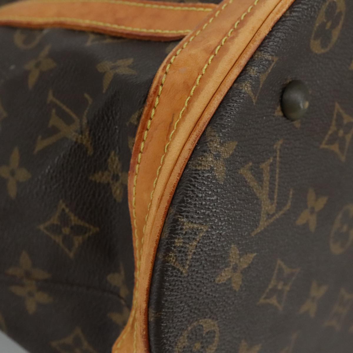 LOUIS VUITTON Monogram Bucket GM Shoulder Bag M42236 LV Auth 105824