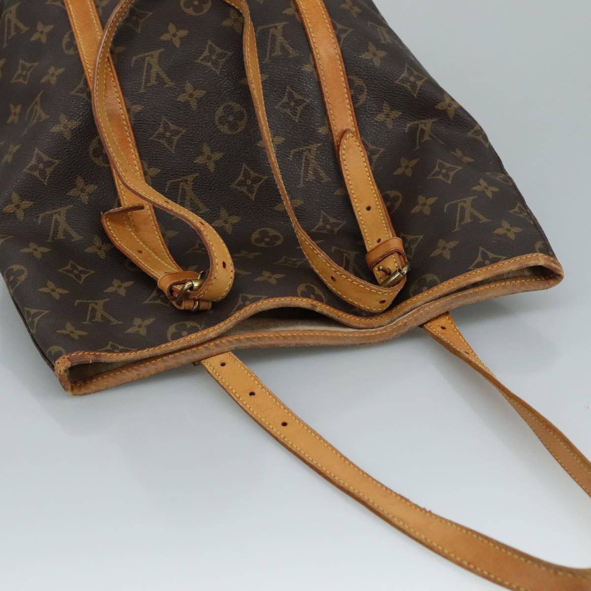 LOUIS VUITTON Monogram Bucket GM Shoulder Bag M42236 LV Auth 105824