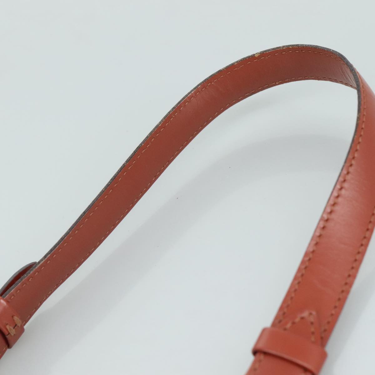 LOUIS VUITTON Epi Cluny Shoulder Bag Brown M52253 LV Auth 105898