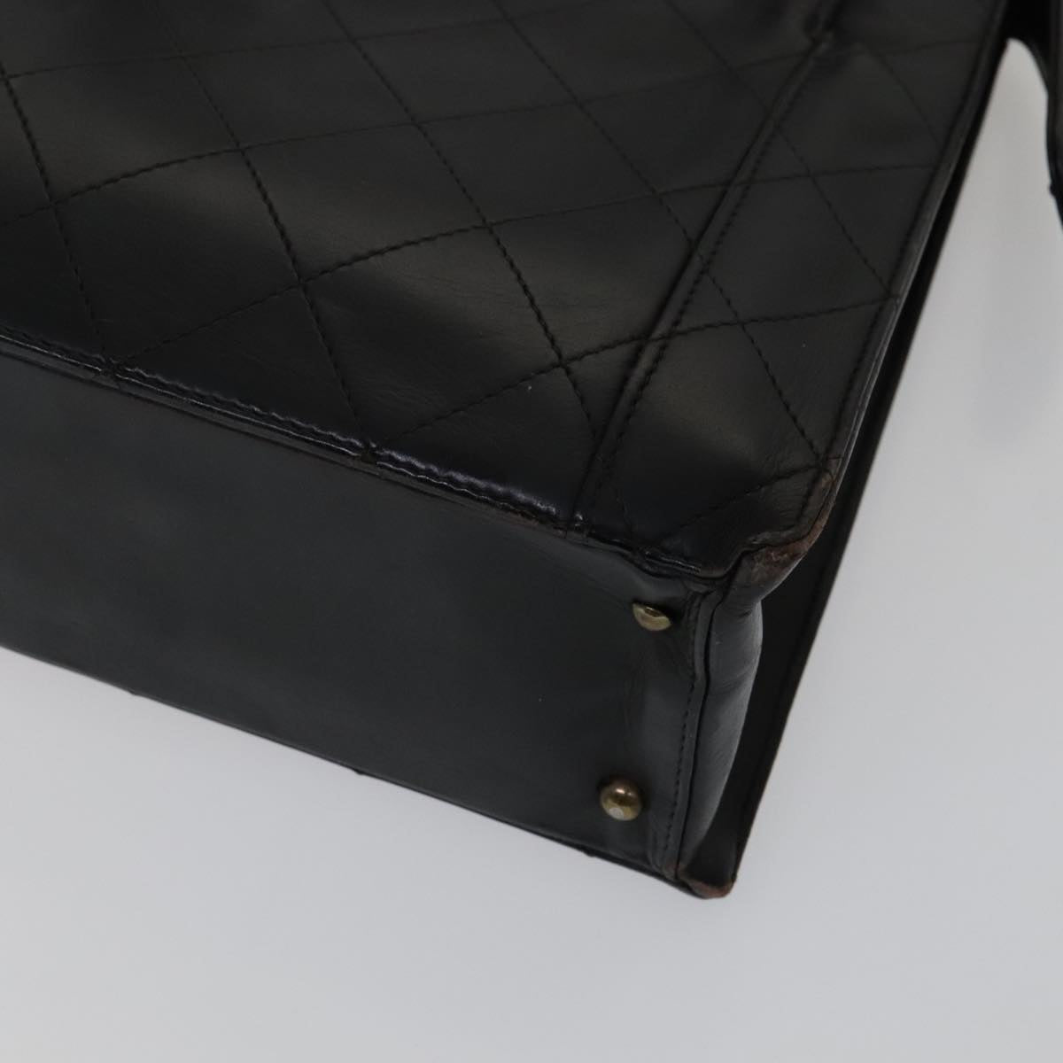 CHANEL Matelasse Shoulder Bag Leather Black CC Auth 105958