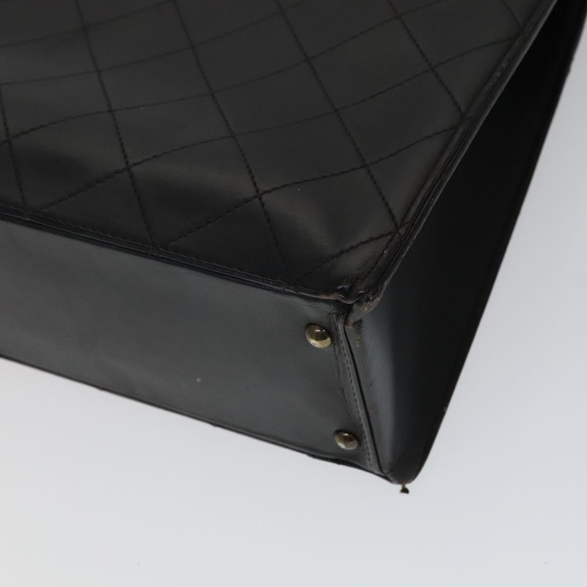 CHANEL Matelasse Shoulder Bag Leather Black CC Auth 105958