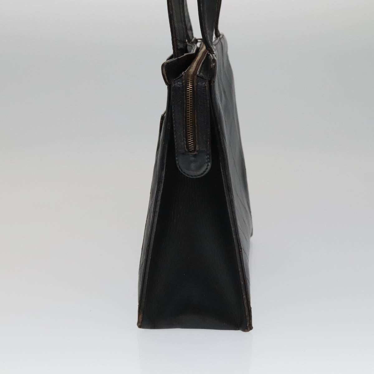 CHANEL Matelasse Shoulder Bag Leather Black CC Auth 105958