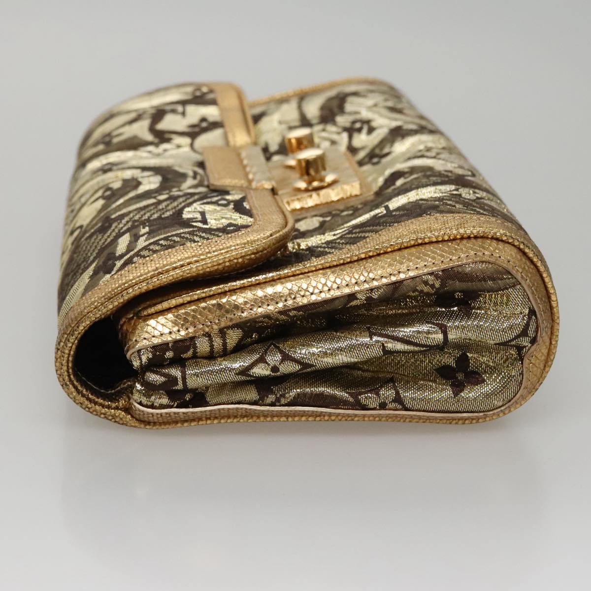 LOUIS VUITTON Monogram Brocade Tari Clutch Bag Gold M93142 LV Auth 106316S