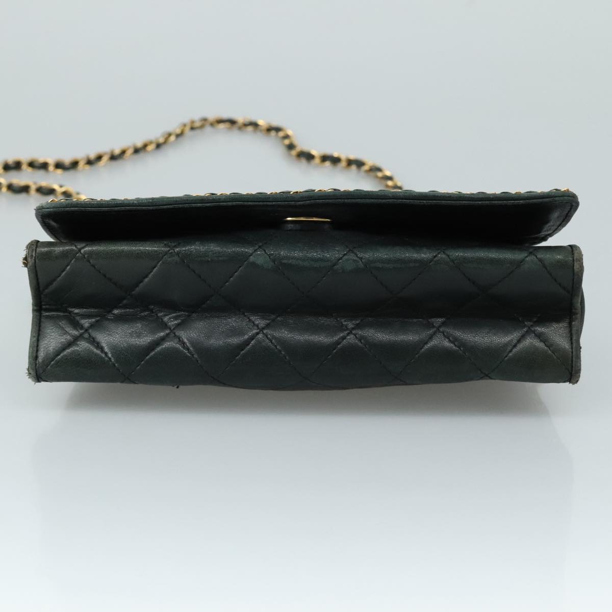 CHANEL Chain Shoulder Bag Leather Black CC Auth 106420