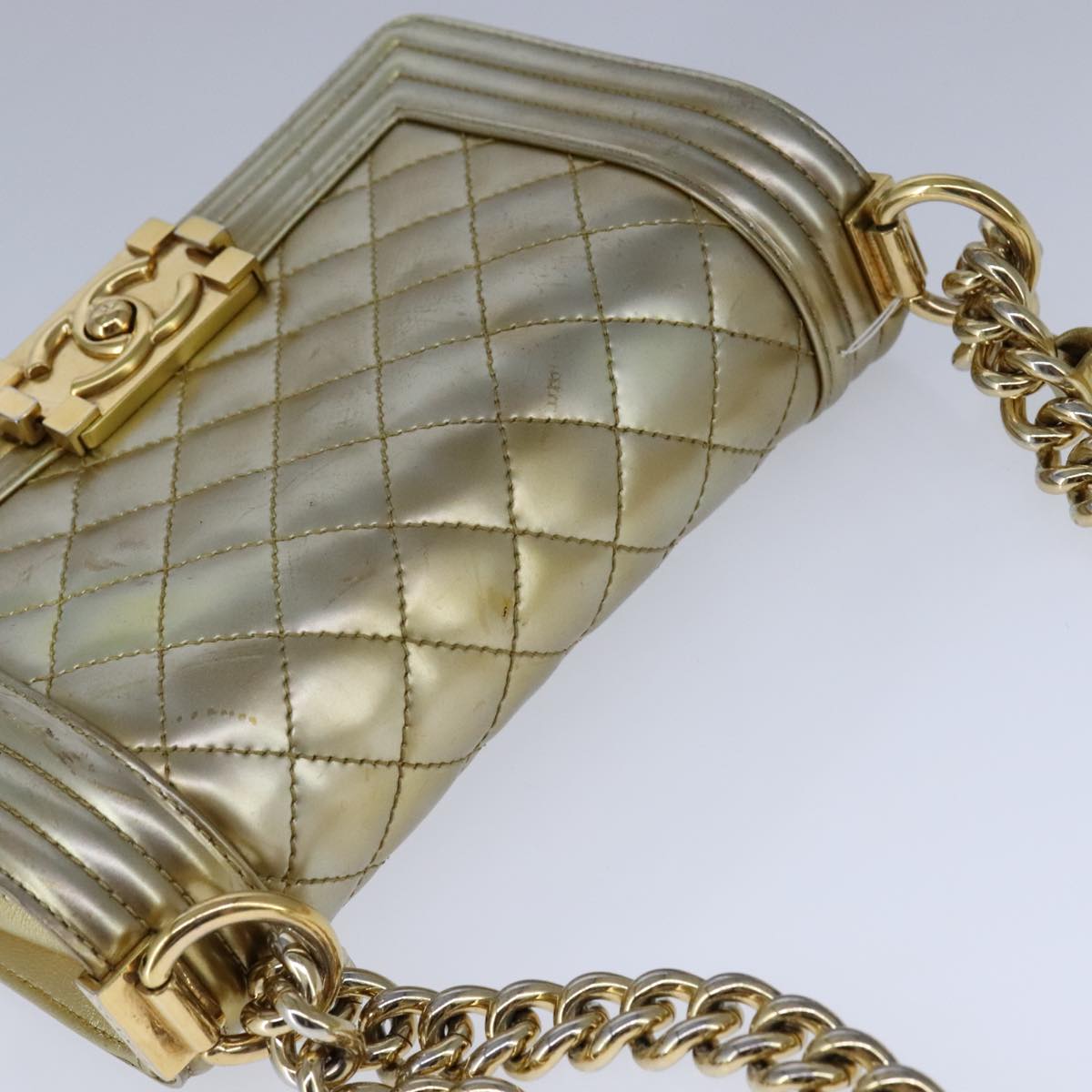CHANEL Matelasse Chain Boy Chanel Shoulder Bag Patent Gold CC Auth 106721SAM