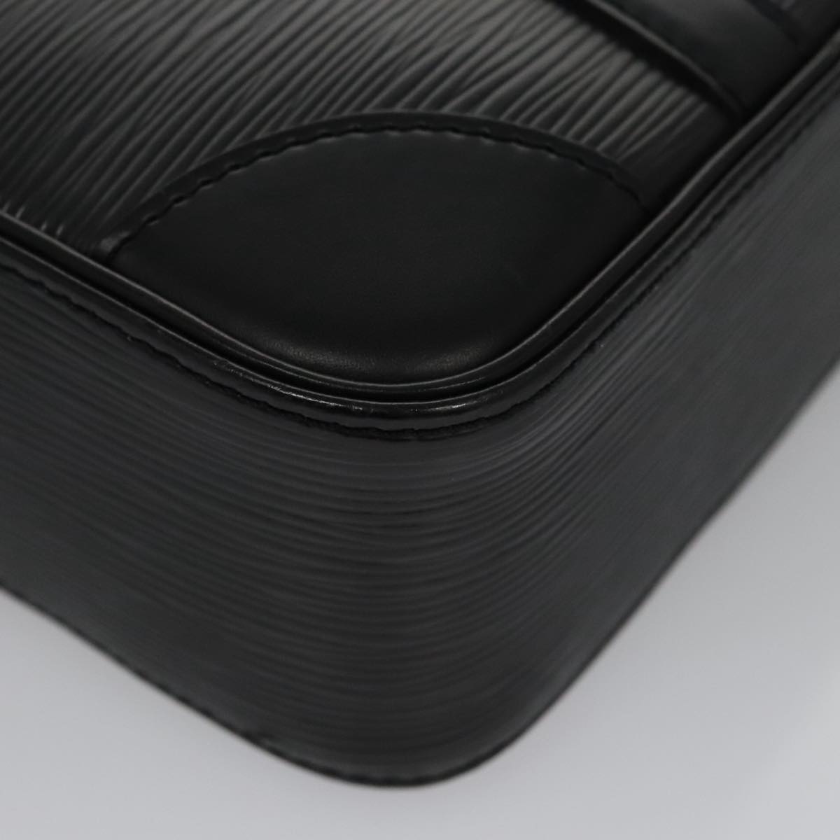 LOUIS VUITTON Epi Hand Bag SPO Black LV Auth 106723SV