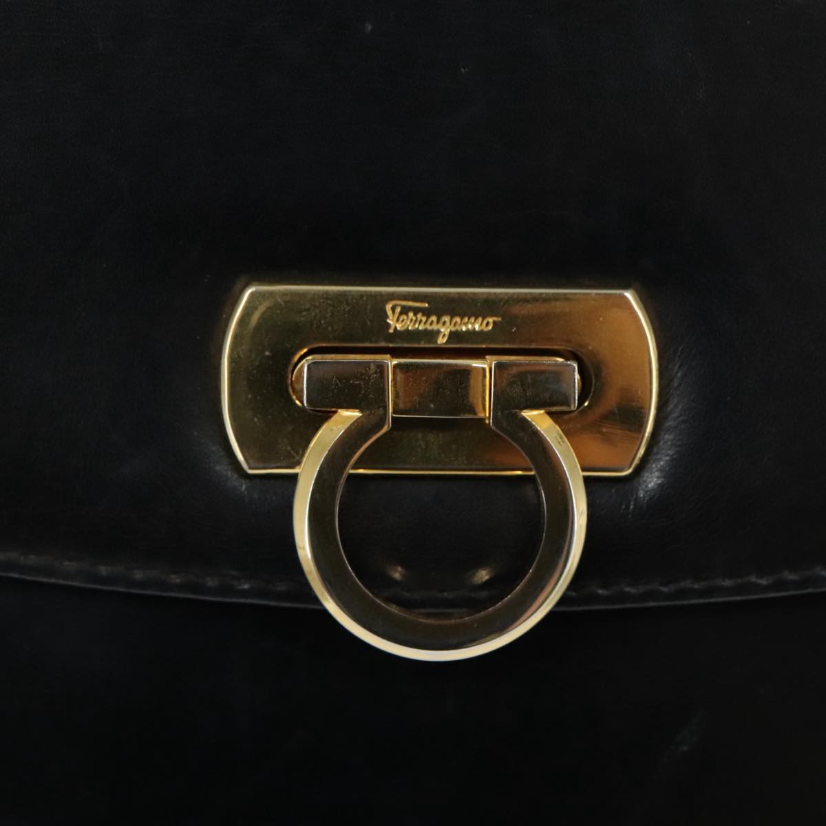 Salvatore Ferragamo Gancini Shoulder Bag Leather Black Auth 106734