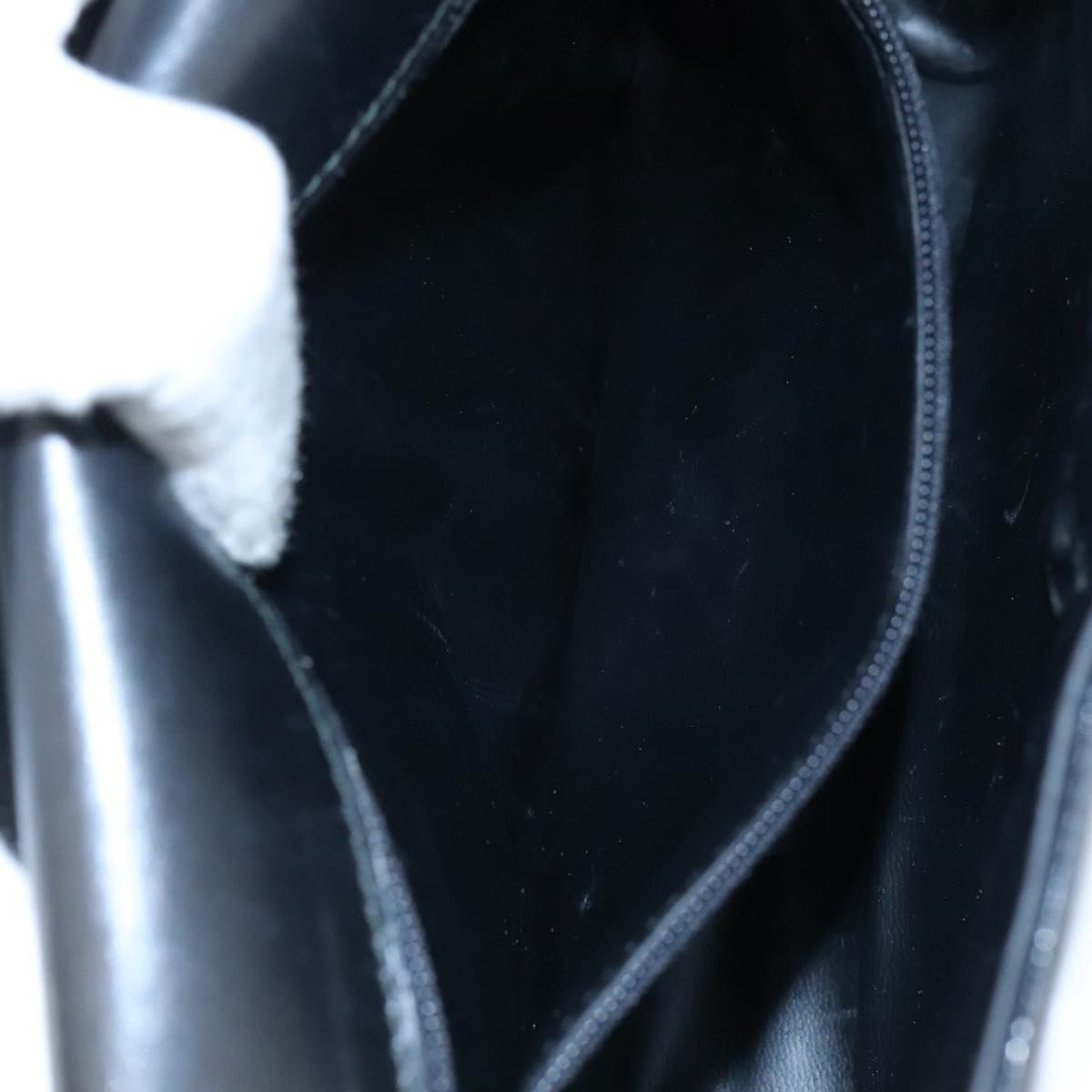 Salvatore Ferragamo Gancini Shoulder Bag Leather Black Auth 106734