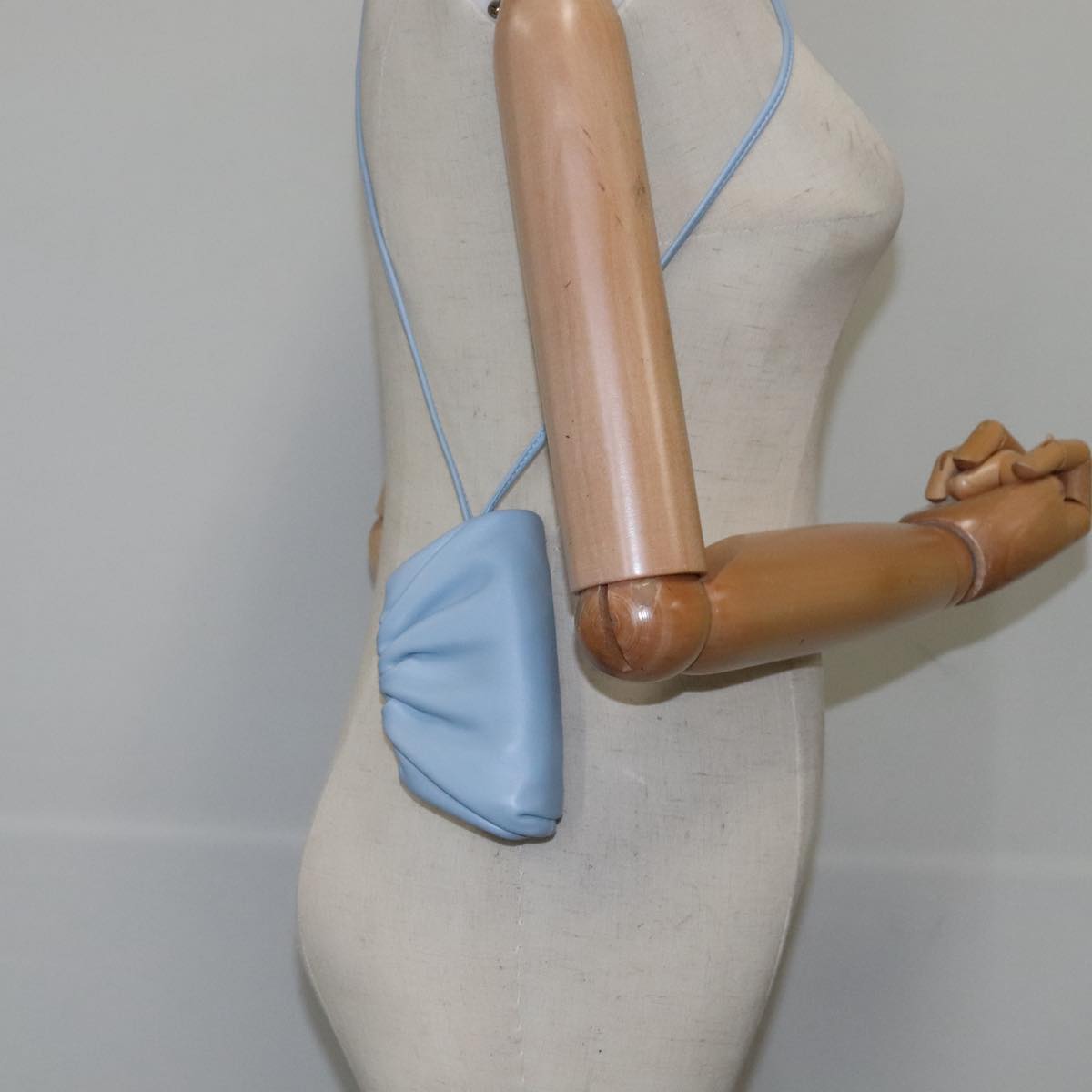 BOTTEGA VENETA The Pouch Leather Light Blue Auth 106740V